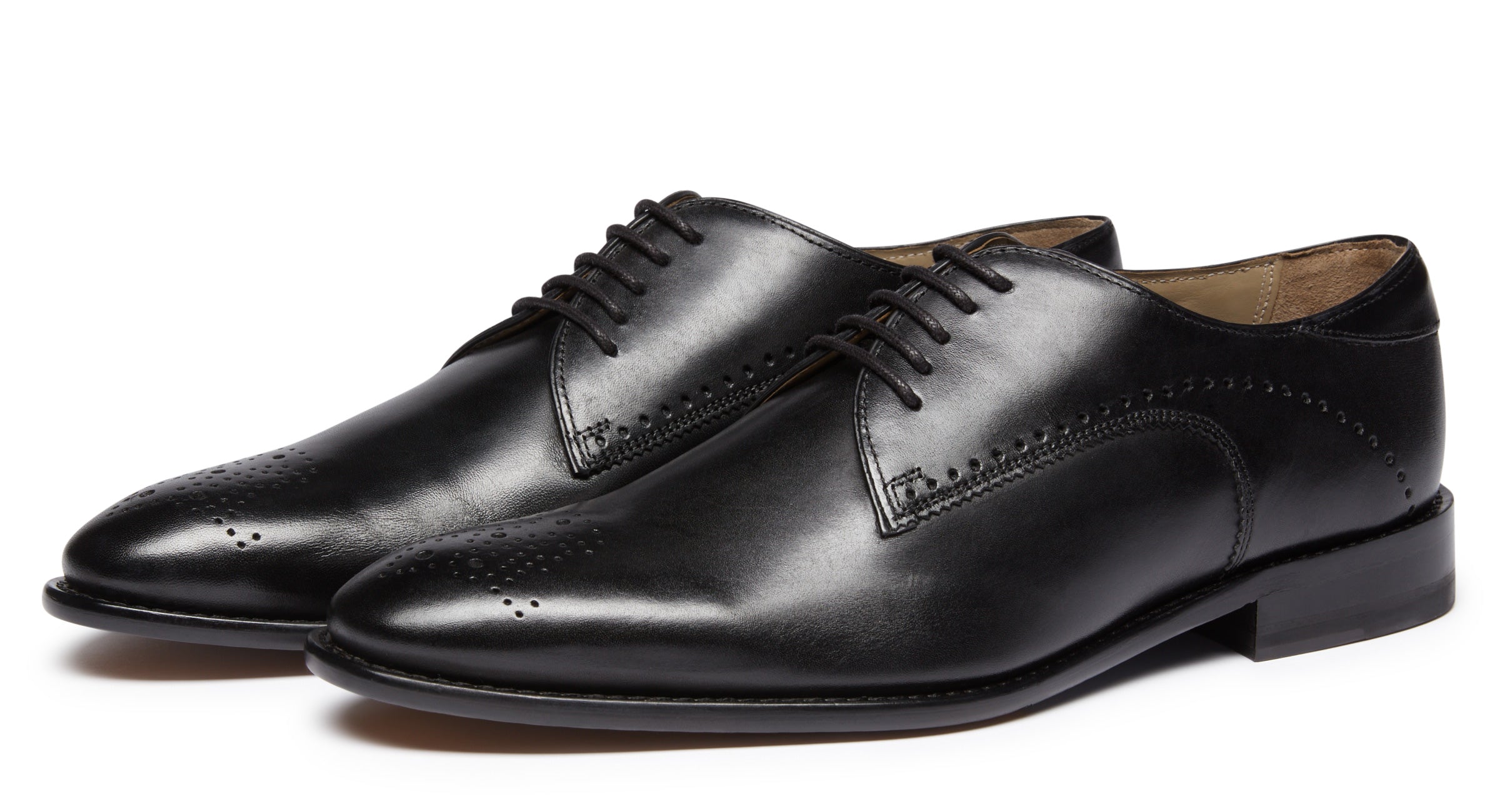 Harworth_Black_1_2400x.progressive.jpg